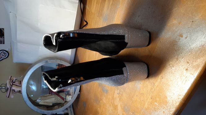 ONE OF's - Black & Silver Sparkle Ankle Boots