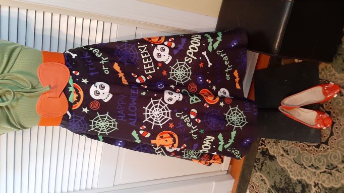 Retro Halloween Black Swing Skirt with Pumpkin/Bats/Halloween Wording Print