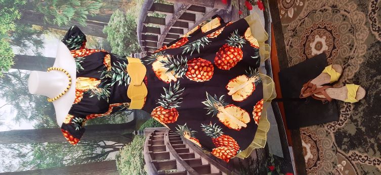 Retro Black Pineapple Print Peasant Top