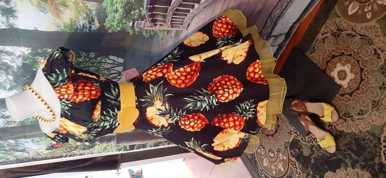 Retro Black Pineapple Print Peasant Top